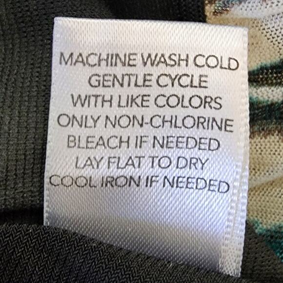 VTG CJ Banks 2 in1 Twinset Top Black With Multi Color Ruffled Animal Print W S - Picture 7 of 10